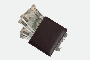 Rs. 500 currency notes in a leather wallet