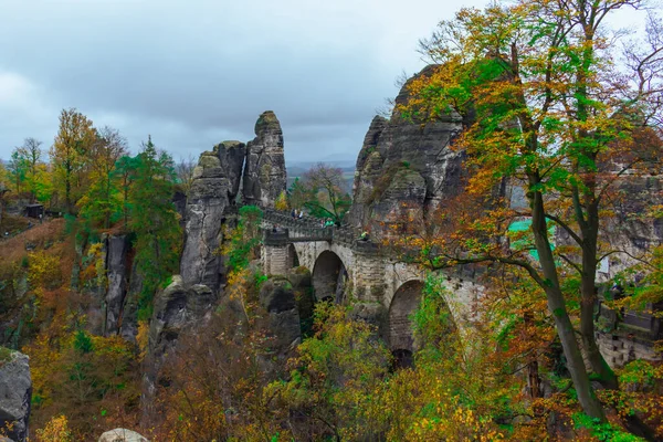 Amazing Stone Bridge Saxon Switzerland Mountains High Quality Photo — Fotografia de Stock