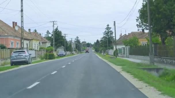 Conduite Voiture Sur Rue Dans Village Images Haute Qualité — Video