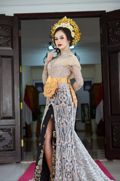 Beautiful Indonesian Woman Wearing Kebaya Kebaya Type Upper Garment Traditionally — Photo