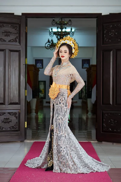Beautiful Indonesian Woman Wearing Kebaya Kebaya Type Upper Garment Traditionally — Stock Photo, Image