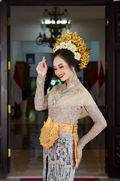 Beautiful Indonesian Woman Wearing Kebaya Kebaya Type Upper Garment Traditionally — Stok fotoğraf