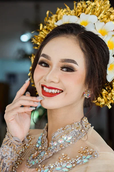 Beautiful Indonesian Woman Wearing Kebaya Kebaya Type Upper Garment Traditionally —  Fotos de Stock