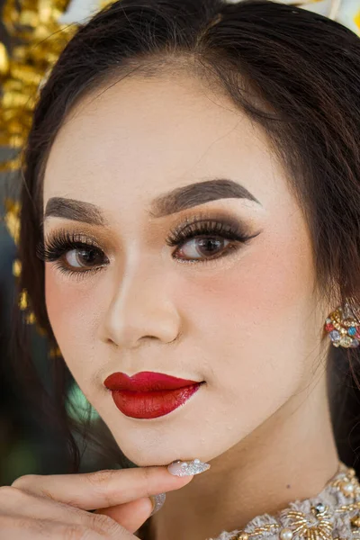 Beautiful Indonesian Woman Wearing Kebaya Kebaya Type Upper Garment Traditionally — Stockfoto