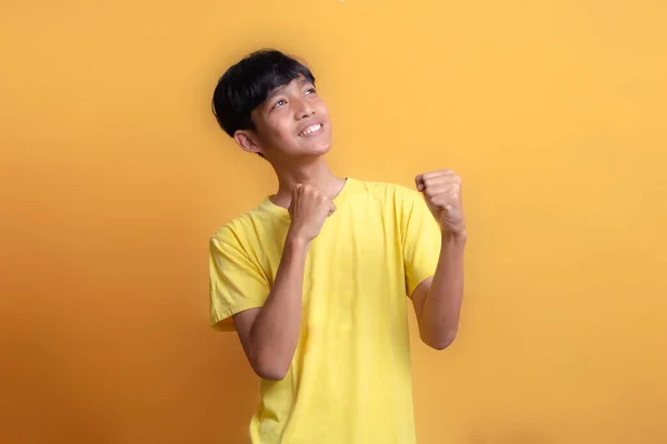 Portrait Funny Happy Asian Man Surprised Surprised Open Mouth Amazed —  Fotos de Stock