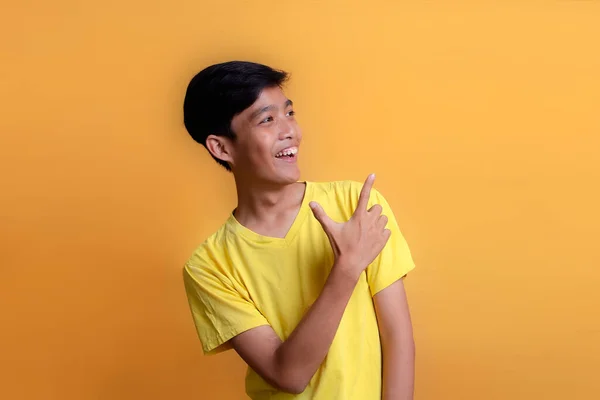 Portrait Asian Young Man Wearing Yellow Shirt Looking Happy Looking — Foto de Stock