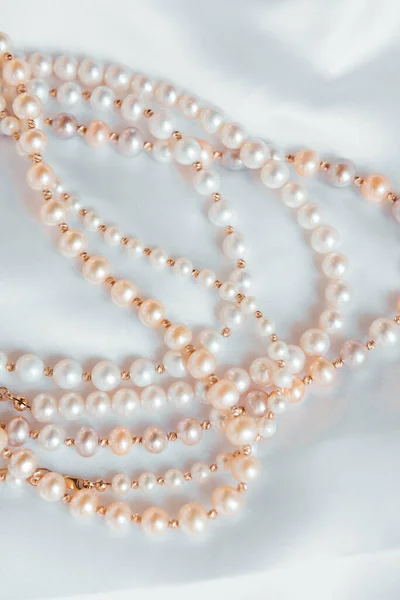 Gold Jewelry Pearls White Background — Foto de Stock
