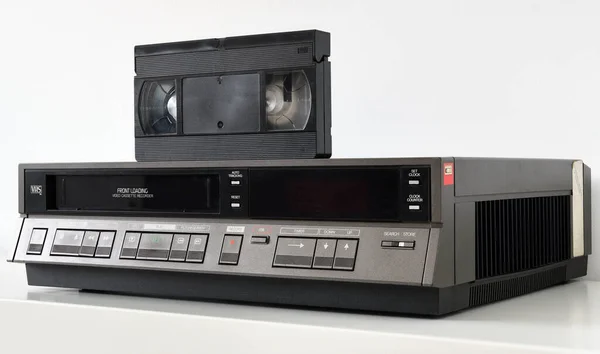 Old Vintage Videotape Recorder 1980S Stands White Bedside Table Videotape — Foto Stock