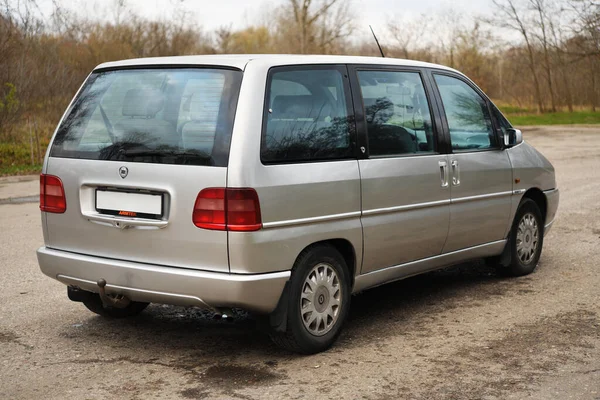 Bielorussia Minsk 2020 Lancia Zeta 1998 Grande Mpv Dei Marchi — Foto Stock