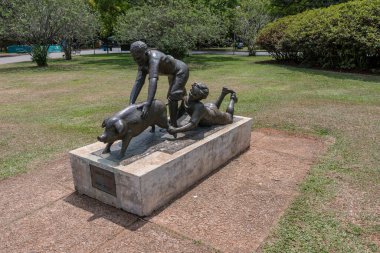 Sao Paulo, Brazil. September 30, 2021: Ibirapuera Park. Porquinho Square, near gate 6. Sculpture The Pig Magpie