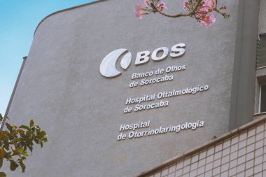 Sorocaba, Sao Paulo, Brezilya. 12 Eylül 2022. Oftalmoloji Hastanesi, BOS Sorocaba göz bankası. Logo ve Bina cephesi.