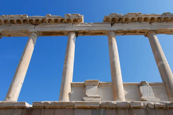 Pergamon或Pergamum 现为土耳其Bergama 雅典卫城的废墟 — 图库照片