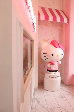Hello Kitty Cafe, Irvine California