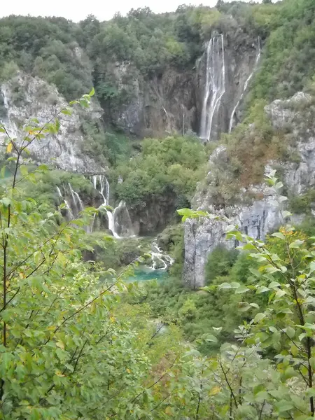 Multiple Waterfalls Lush Green Plants Plitvice Lakes — Foto Stock