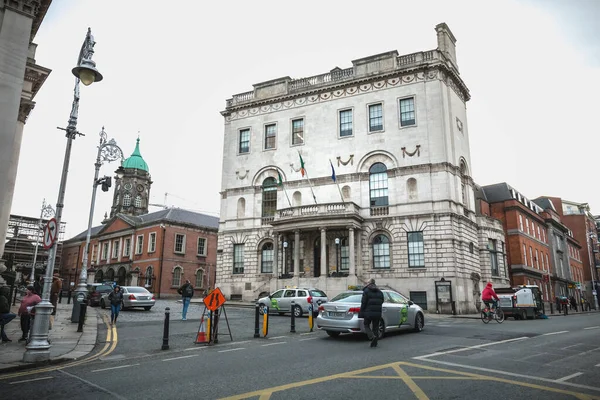 Dublin Irland Februar 2019 Atmosfære Foran Rådhuset Rotunda Hall Med – stockfoto