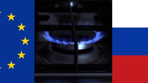 Plaque Cuisson Avec Flamme Dans Une Cuisine Maison Avec Drapeaux — Video