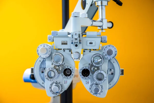 Doktorlar Tıbbi Optik Cihazlar Fotoğrafçılık Fotoğraf Yüzeysel Alan Derinliğiyle Seçici — Stok fotoğraf