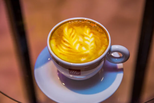 Kaffee Tagesaufnahme Und Kaffeemaschine Foto Ist Selektiver Fokus Mit Geringer — Stockfoto