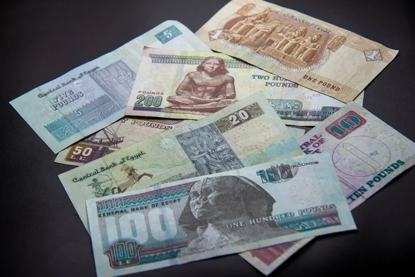 Dinero Egipcio Libra Egipcia Tomada Aislada Fondo Oscuro — Foto de Stock