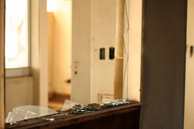 Ghost hunting at abandoned Kempton Park Hospital