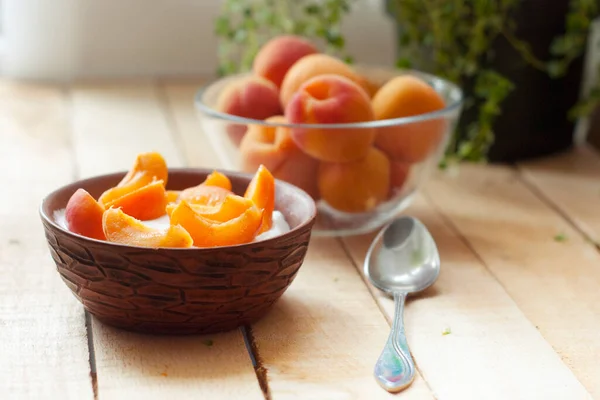 Frischer Joghurt Mit Aprikosen — Stockfoto