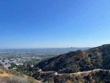 Bird's eye view of fire road in Runyon Canyon.