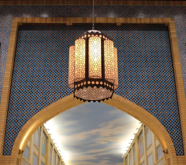 Ісламський Дизайн Архітектура Будівлі Візерунок Стелі Сяйво Світла — стокове фото
