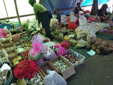 Lampung, 2 september 2022 : economic activities of local people in traditional market