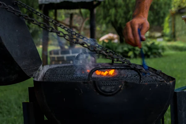 Lighting Charcoal Make Roast Beef Grill Fire — Stock Photo, Image