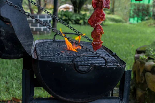 Lighting Charcoal Make Roast Beef Grill Fire — Stock Photo, Image