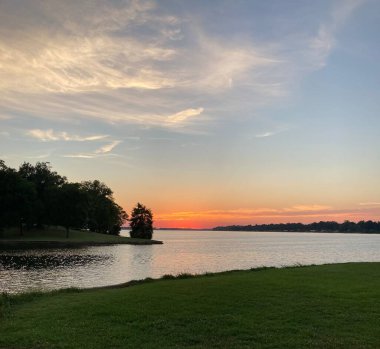 perfect sunset to end a great summer day at lake