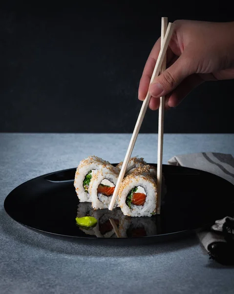 California roll, plato de comida japonesa, Sushi