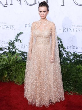 American actress Ema Horvath wearing a Monique Lhuillier dress arrives at the Los Angeles Premiere Of Amazon Prime Video's 'The Lord Of The Rings: The Rings Of Power' Season 1 held at The Culver Studios on August 15, 2022 in Culver City, Los Angeles