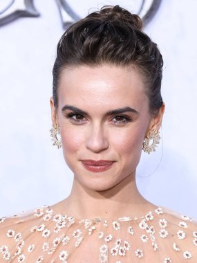 American actress Ema Horvath wearing a Monique Lhuillier dress arrives at the Los Angeles Premiere Of Amazon Prime Video's 'The Lord Of The Rings: The Rings Of Power' Season 1 held at The Culver Studios on August 15, 2022 in Culver City, Los Angeles