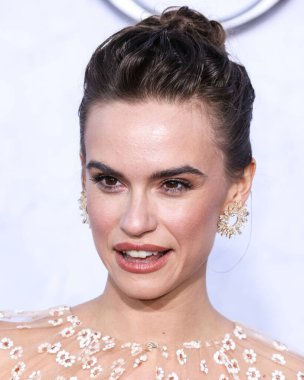 American actress Ema Horvath wearing a Monique Lhuillier dress arrives at the Los Angeles Premiere Of Amazon Prime Video's 'The Lord Of The Rings: The Rings Of Power' Season 1 held at The Culver Studios on August 15, 2022 in Culver City, Los Angeles