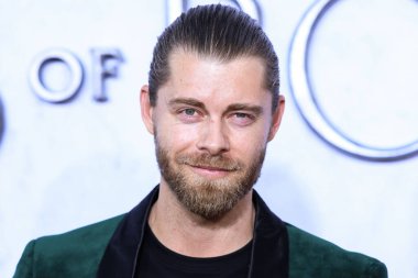 Luke Mitchell arrives at the Los Angeles Premiere Of Amazon Prime Video's 'The Lord Of The Rings: The Rings Of Power' Season 1 held at The Culver Studios on August 15, 2022 in Culver City, Los Angeles, California, United States. 