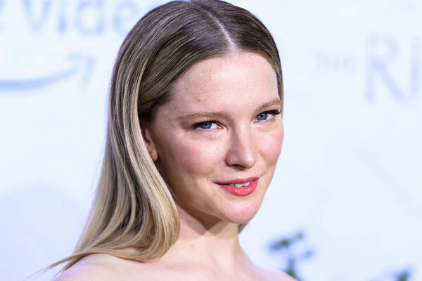 Welsh actress Morfydd Clark arrives at the Los Angeles Premiere Of Amazon Prime Video's 'The Lord Of The Rings: The Rings Of Power' Season 1 held at The Culver Studios on August 15, 2022 in Culver City, Los Angeles, California, United States. 