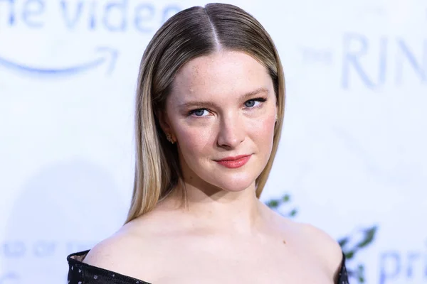 Welsh Actress Morfydd Clark Arrives Los Angeles Premiere Amazon Prime — Stockfoto