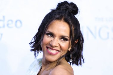Australian actress Sara Zwangobani arrives at the Los Angeles Premiere Of Amazon Prime Video's 'The Lord Of The Rings: The Rings Of Power' Season 1 held at The Culver Studios on August 15, 2022 in Culver City, Los Angeles, California, United States. 
