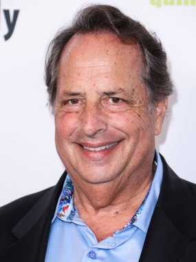 American actor and comedian Jon Lovitz arrives at the 22nd Annual Harold And Carole Pump Foundation Gala held at The Beverly Hilton Hotel on August 19, 2022 in Beverly Hills, Los Angeles, California, United States. 