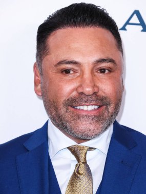 American boxing promoter and former professional boxer Oscar De La Hoya arrives at the 22nd Annual Harold And Carole Pump Foundation Gala held at The Beverly Hilton Hotel on August 19, 2022 in Beverly Hills, Los Angeles, California, United States.
