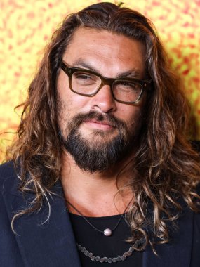 American actor Jason Momoa arrives at the Los Angeles Premiere Of Apple TV+'s Original Series 'See' Season 3 held at Directors Guild of America (DGA) Theater Complex on August 23, 2022 in Los Angeles, California, United States. 