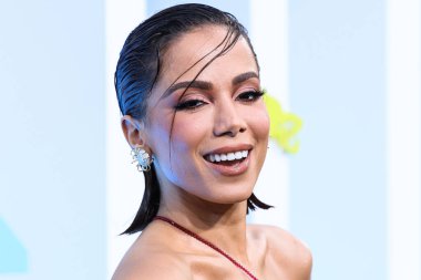 Anitta wearing Schiaparelli Couture with D'Accori shoes and Tiffany & Co. jewels arrives at the 2022 MTV Video Music Awards held at the Prudential Center on August 28, 2022 in Newark, New Jersey, United States.