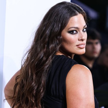 Ashley Graham arrives at the 2022 MTV Video Music Awards held at the Prudential Center on August 28, 2022 in Newark, New Jersey, United States.