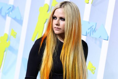 Avril Lavigne arrives at the 2022 MTV Video Music Awards held at the Prudential Center on August 28, 2022 in Newark, New Jersey, United States.