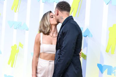 Katelyn Jae Brown and Kane Brown arrive at the 2022 MTV Video Music Awards held at the Prudential Center on August 28, 2022 in Newark, New Jersey, United States.