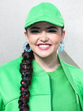 Lauren Spencer-Smith arrives at the 2022 MTV Video Music Awards held at the Prudential Center on August 28, 2022 in Newark, New Jersey, United States. 