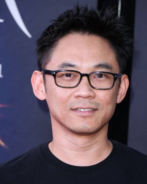Avustralyalı yönetmen James Wan, 8 Eylül 2022 'de Universal City, Los Angeles, Kaliforniya, ABD' de düzenlenen Universal Studios Hollywood 'da düzenlenen Universal Stüdyoları Hollywood Korku Geceleri Açılış Gecesi 2022' ye geldi..