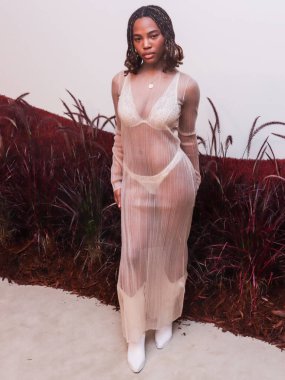 Quen Blackwell, REVOLVE Galerisi NYFW 'ye (New York Moda Haftası) 8 Eylül 2022' de Hudson Yards 'daki The Shops' ta düzenlenen sunum VIP açılış etkinliğine gelir..