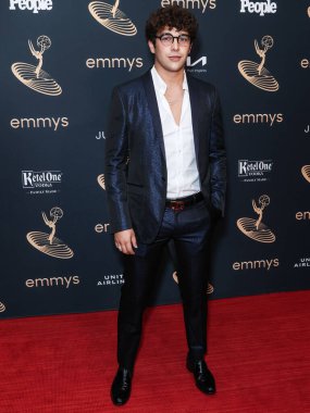 Amerikalı şarkıcı ve söz yazarı Austin Mahone, 9 Eylül 2022 tarihinde Kuzey Hollywood 'da bulunan Televizyon Akademisi' nin 74. Yıllık Primetime Emmy Ödülleri Performans Nominee Kutlaması 'na geldi.